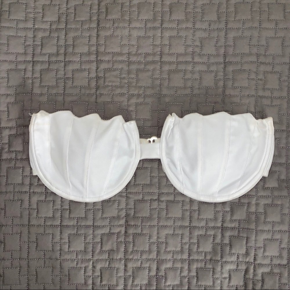 Shell bikini top